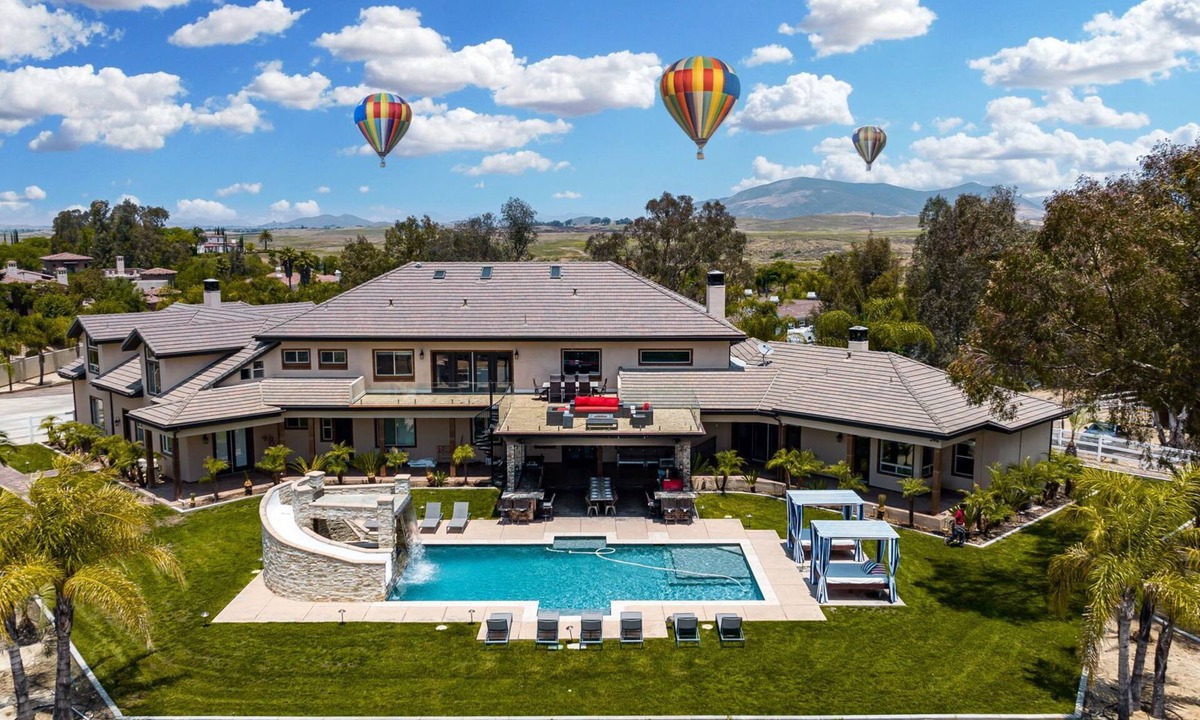 Temecula House | Villa Cabernet -8 BR Luxury Wine Country Estate