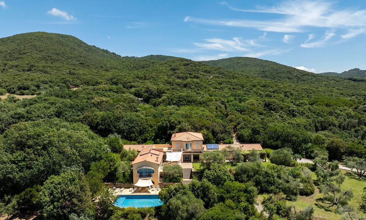Campiglia Marittima Villa | Villa Le Cave 12, Emma Villas