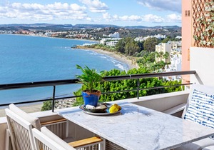 80 m² Apartment ∙ 3 bedrooms ∙ 6 guests in Estepona