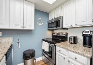 Beachside Condo | Beach & Pool Views from Private Balconies in Corpus Christi