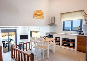 Cato Agro 1, Seafront Villa with Private Pool in KARPATHOS
