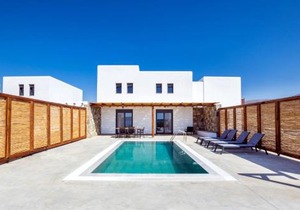 Cato Agro 2, Seafront Villa with Private Pool in Karpathos