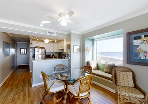Lovely Oceanfront Suite w/Free WiFi, Private Balcony, W/D, & Shared Pool in Atlantic Beach