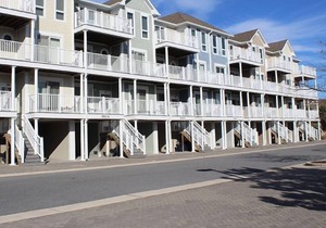 Natural Beauty In North Bethany Beach- Ocean & Bay Views- 5 minute walk to beach in Bethany Beach