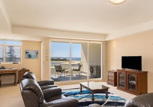 Ocean Views Unit 15 - The Entrance, Nsw in The Entrance