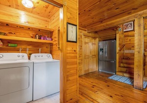 Spacious Cabin Retreat Near Cave Run Lake & Marina in Morehead