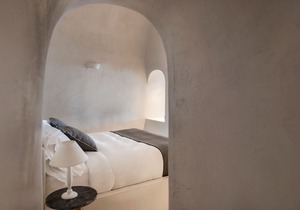 Villa Dusk and Dawn in Fira in Santorini