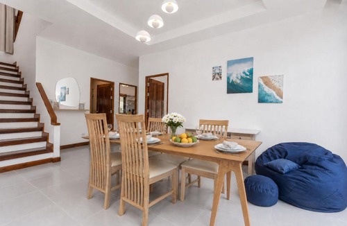 Nanai Road Villa | 3 BR Pool Villa Aroonpat in center of Patong