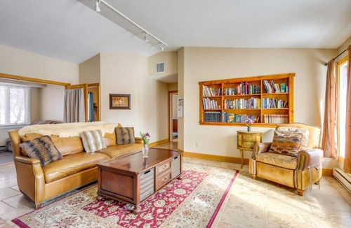 Emigrant Villa | 6 Mi to Chico Hot Springs: Villa w/River Access