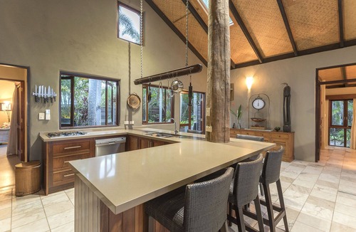 Newell House | Absolute beachfront - private pool, reef and rainforest on your doorstep