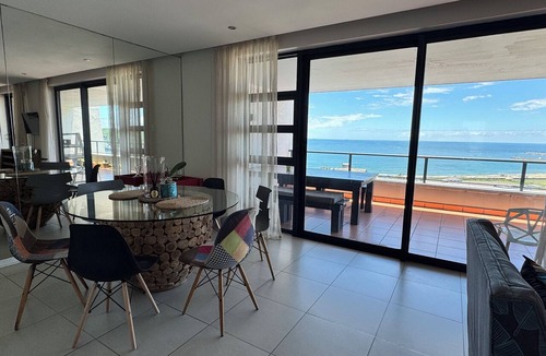 Durban Apartment | Accommodation Front - Marvellous 6 Sleeper Across Ushaka Marine World