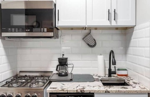 Calgary Apartment | An Elegant & Comfy 2- Bedroom 2-Bathroom Ensuite