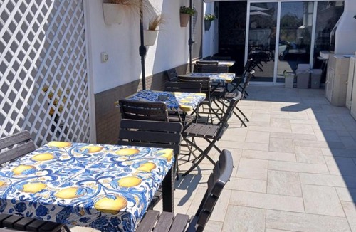 Sant'Isidoro Bed & Breakfast | B&B villa brezza marina