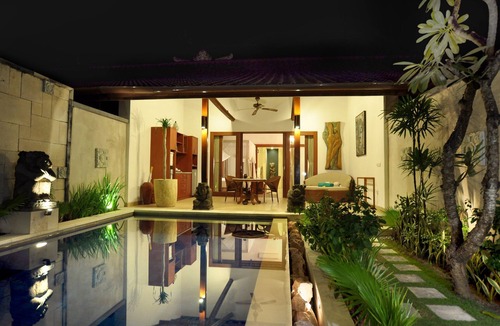 Mangsit Villa | Beautiful Private Pool Villa few step to the beach