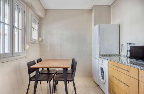 Alvalade Apartment | Blueground | Alvalade, balcony