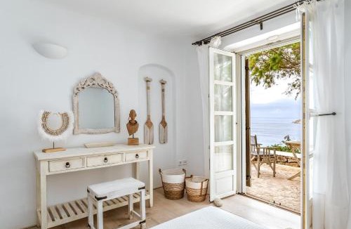 Elia Villa | Calma Beach House