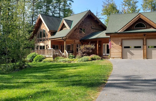 Bolton Landing House | CAMP DAVID in Bolton Landing, Immaculate, Dog-friendly Fire-pit Play-yard