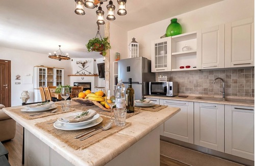 Alghero Villa | ClickSardegna Alghero Villa Flaminia, with independent swimming pool, SPA & Gym