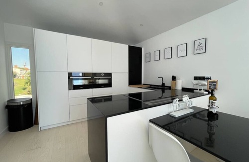 Bahia Dorada Villa | Colina Del Mar - 80 meters from the beach