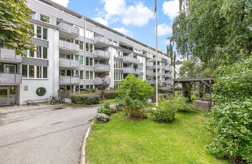 Toyen Apartment | Cozy Private Room in Apartment – Perfect for 1–2 Guests