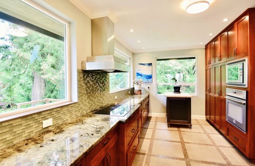 Maple Ridge House | Forest Retreat: Unique, Peaceful, and Comfort