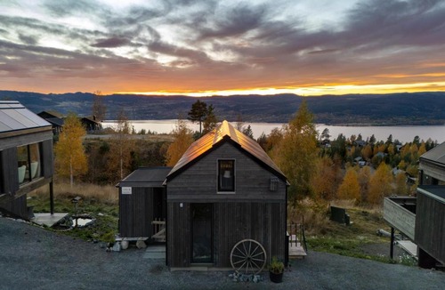 Hurdal Municipality House | Fugleredet 2 · Designhytte · Utsikt · 30 min OSL