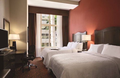 Bradenton Hotel | Hampton Inn & Suites Bradenton Downtown Historic District