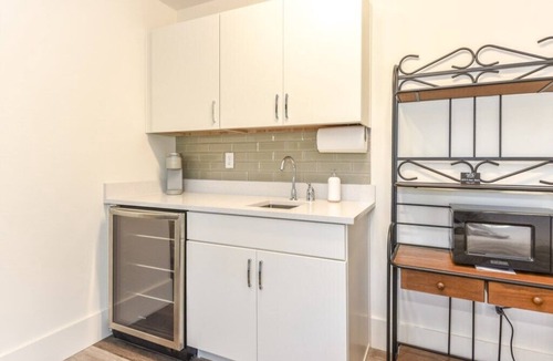 Painters Walk Apartment | Headline