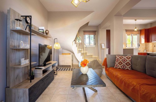 Avia House | Il Gusto Maisonette - Seaview Private Retreat!