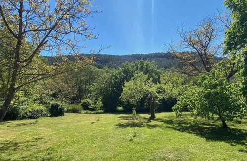 Arenas de San Pedro Villa | Jardín del Río