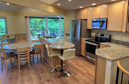 Village of Four Seasons Villa | LAKE FRONT Swim off private Deck" WOW" ELEGANT in Heart Of Lake Of OZARKS