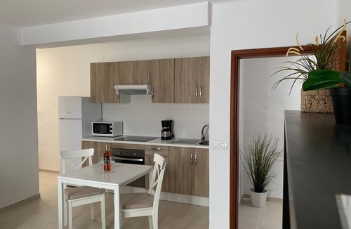 Charco del Palo Apartment | Lanzarote - Relax in the beautiful tranquil Charco del Palo just sun and sea