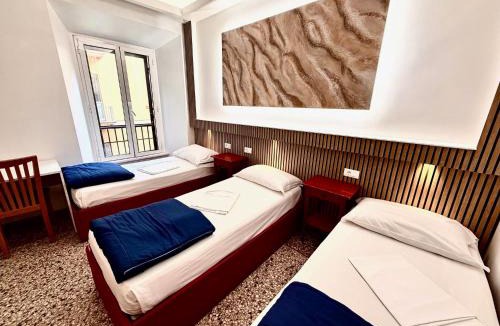 Rione XVIII Castro Pretorio Hostel | Legend R.G.