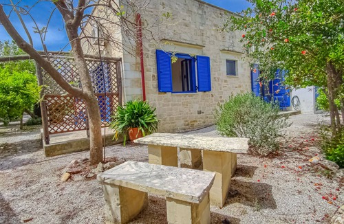 Pemonia Villa | Lemon Tree Villa with Private Pool and Starlink Internet