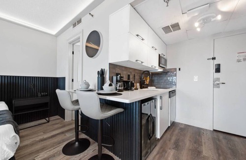 Florida Center Villa | Modern Studio at The Enclave Near Universal