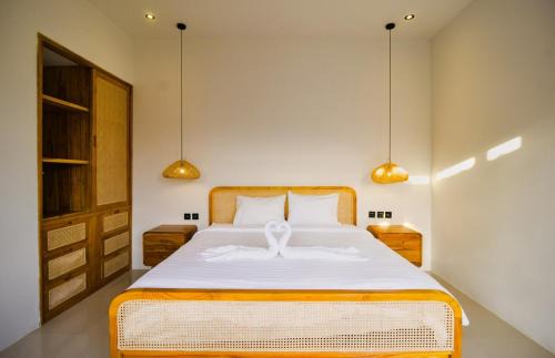 Kuta House | NEW 3 Bed Villa in Kuta with Pool, Terrace & Day Bed