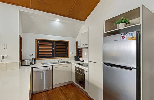 Nelly Bay Villa | Pure Magnetic Villa 5