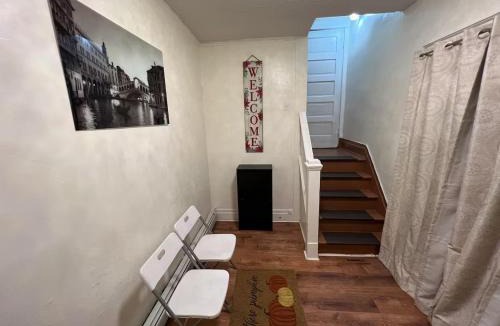 Downtown Niagara Falls House | Spacious 3BR Niagara Stay + Backyard