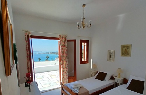 Krotiri Villa | Spacious Classical Style Villa in a Beachside Location