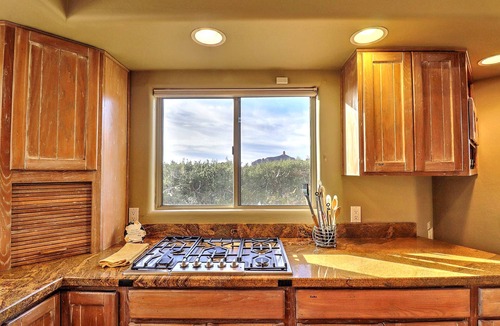 West Sedona Villa | Thunder Mountain Villa Panoramic Mountain Views w/Hot Tub