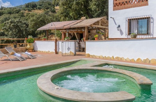 Iznajar Villa | Villa Fraskito Iznájar by Ruralidays