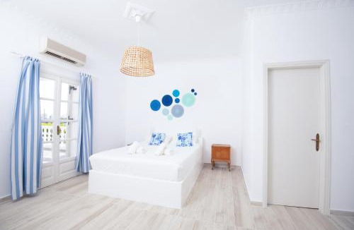 Perivolos Bed & Breakfast | Villa Markezinis