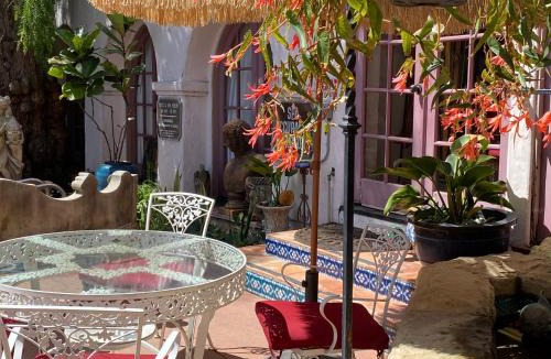West Beach Hotel | Villa Rosa Inn
