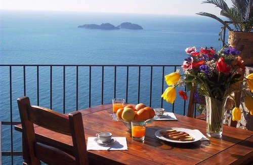 Vico Equense House | Villa Vanessa with Private Pool, Terrace, Sea View and parking near Positano