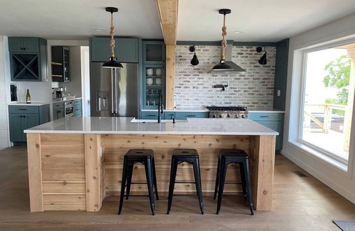 Burdett Villa | VRFLX Seneca View Villa | Walk to Wineries