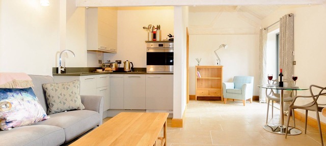 1 bedroom accommodation in Thornhill, near Royal Wootton Bassett in Swindon
