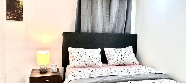 2 Bed rooms|Private entrance|Free Parking|Self-Check-in into our Upscale Haven. in Winnipeg