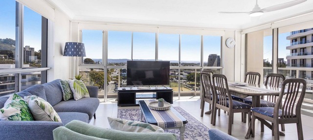 2 Bedroom Ocean View in Tower at Burleigh Beach in Burleigh Heads