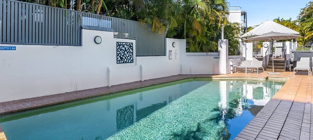 2 bedrooms close to beach in Mooloolaba