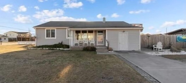 3 Bedroom, 2 full baths. Steps to beach! in Kill Devil Hills